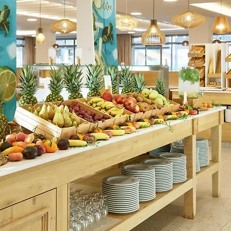 Hotel Iberostar Waves Cala Domingos 4*